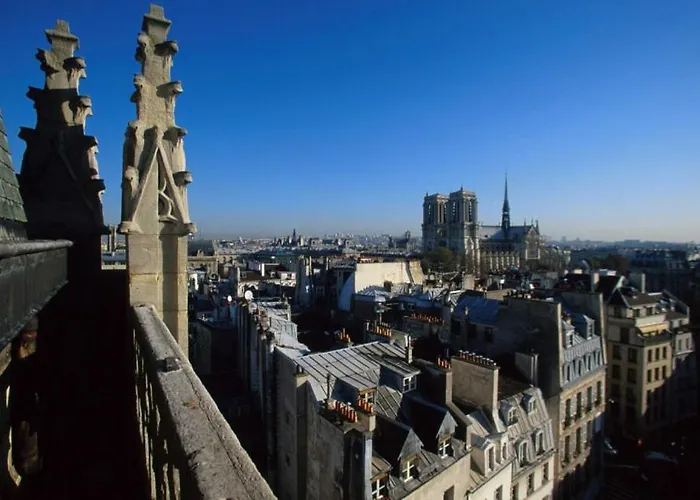 2br Next To Notre Dame De * باريس